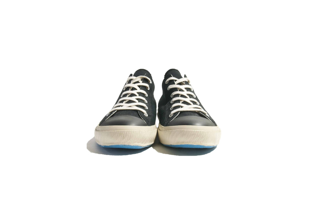 Shoes Like Pottery Low Top Vulcanized Sneakers, Black Canvas