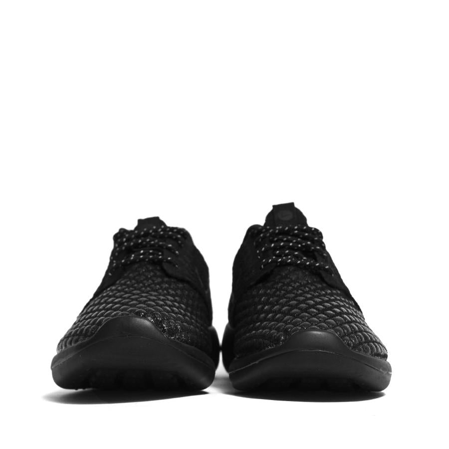 Nike Roshe Two Flyknit 365 Black 859535 001 at shoplostfound in Toronto, front