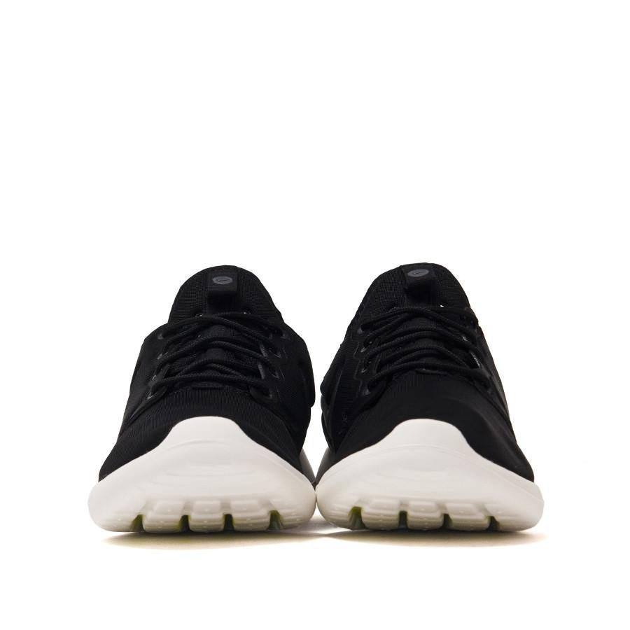 Nike Roshe Two Black/White 844656-003 at shoplostfound in Toronto, front