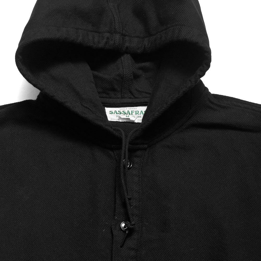 Sassafras Leaf Pruner Shell Bud Half Black Flannel at shoplostfound, neck