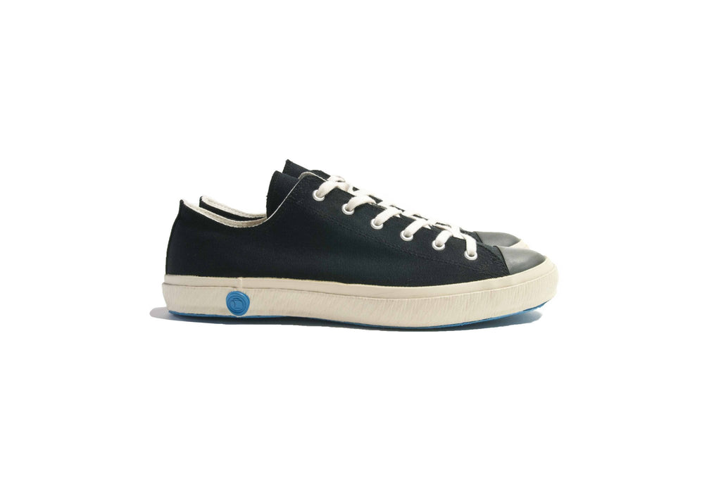 Shoes Like Pottery Low Top Vulcanized Sneakers, Black Canvas