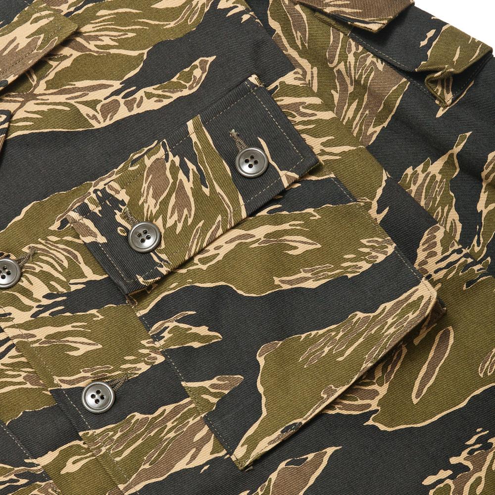 The Real McCoy's Tiger Camouflage Shirt John Wayne MJ18012 at shoplostfound, pocket